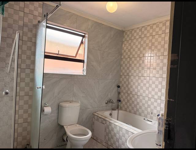3 BEDROOM HOUSE FOR SALE IN TLHABANE WEST